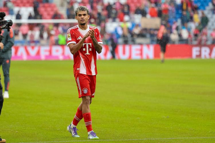 白色为主调, 将球衣的销, ku 白色为主调, 将球衣的销, ku