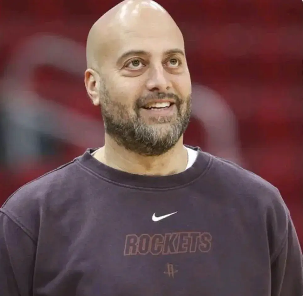 CBS体育, AA, 火箭总经理